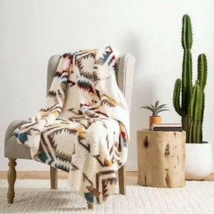 Pendleton Soft Fleece Blanket Twin 62in x 92in